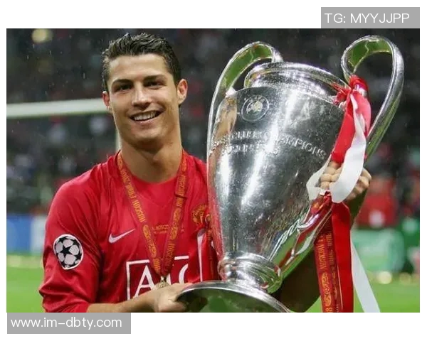 罗马诺透露格伊加盟曼城的消息即将正式公布引发球迷热议 罗马诺透露格伊加盟曼城的消息即将正式公布引发球迷热议